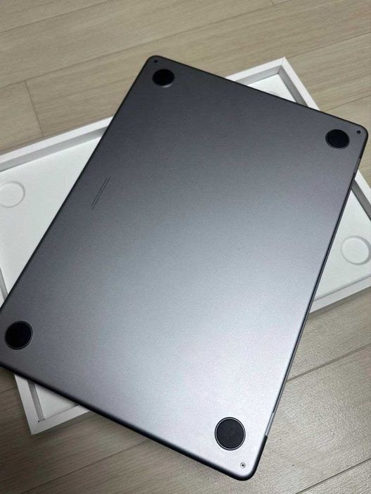 Macbook Air M2 Ekran 13 inch