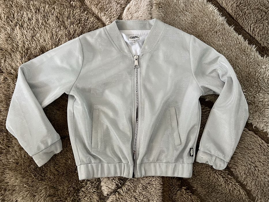 Дрехи Guess Nike adidas karl richmond zara tommy hm benetton burberry