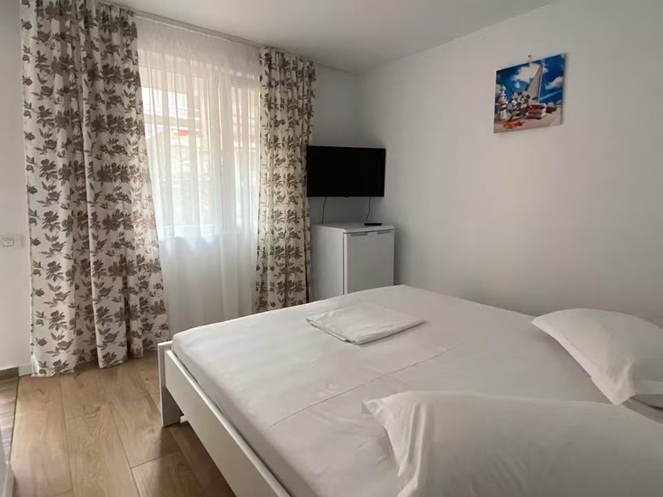 Cazare Costinești Nibiru, Beach, Please! 2026 | Camere cu AC, Wi-Fi | Aproape de plajă și de Parcul de Distracții - 250 lei