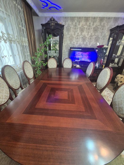 Стол деревянный малазийский