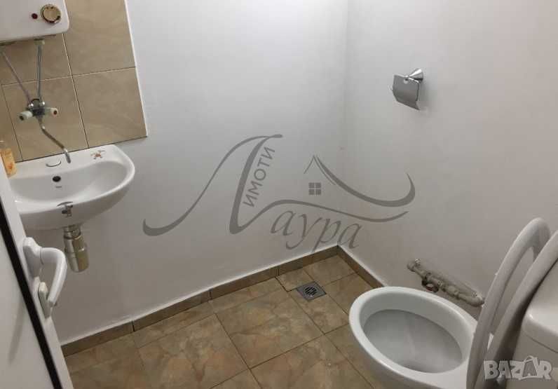 Дава се под наем Офис в Шумен, Център - 20 кв.м за 127.5 € - Снимка #1