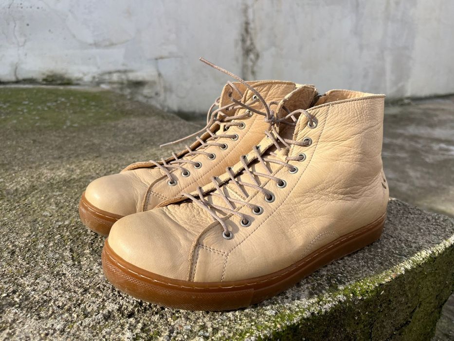 Продавам обувки .