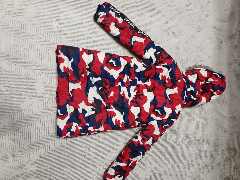 Куртка на девочку