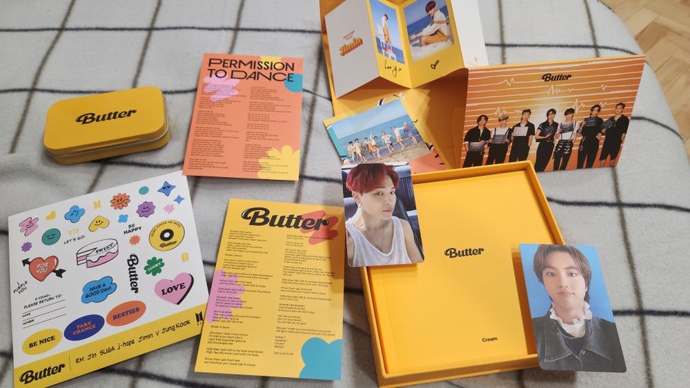 Продавам Butter албум на BTS