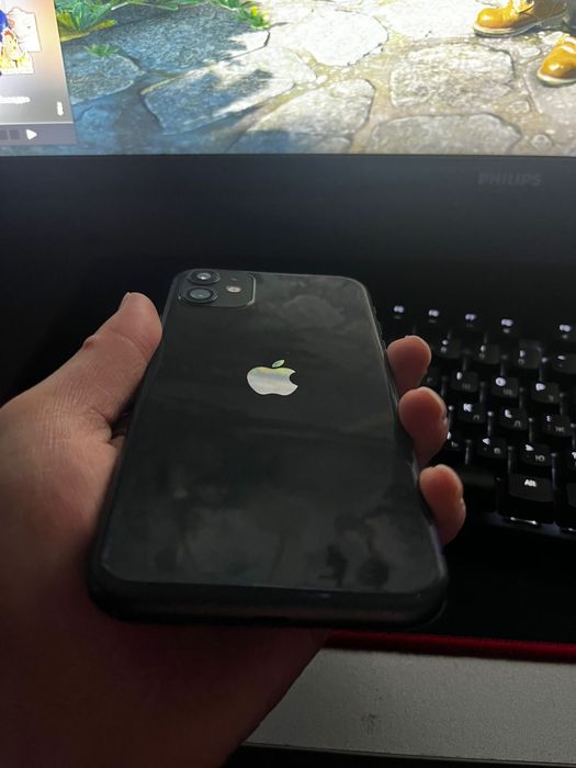 iphone 11 продам