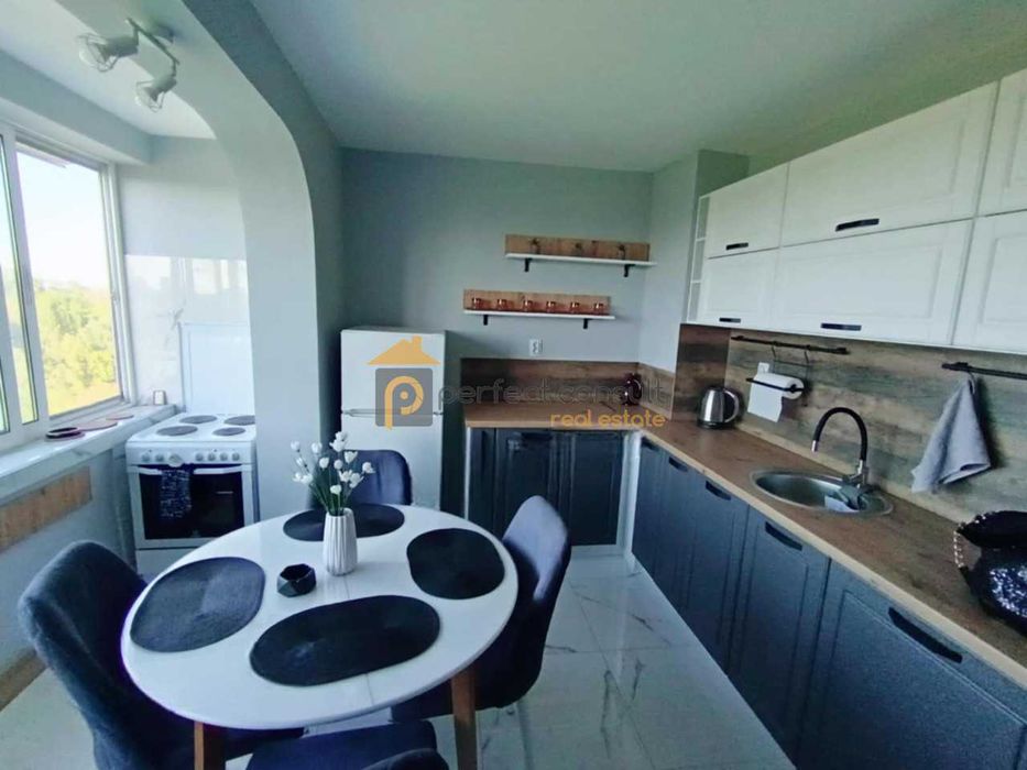 Продава се Двустаен апартамент в Пловдив, Център - 65 кв.м за 2385 €/кв.м - Снимка #3