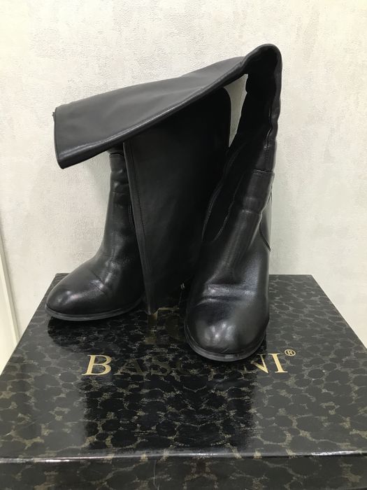 Продам сапоги кожаные