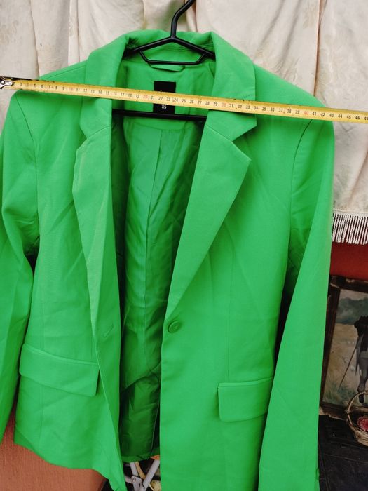 Sacou / Blazer damă Sinsay – Verde vibrant / Neon – Mărime XS