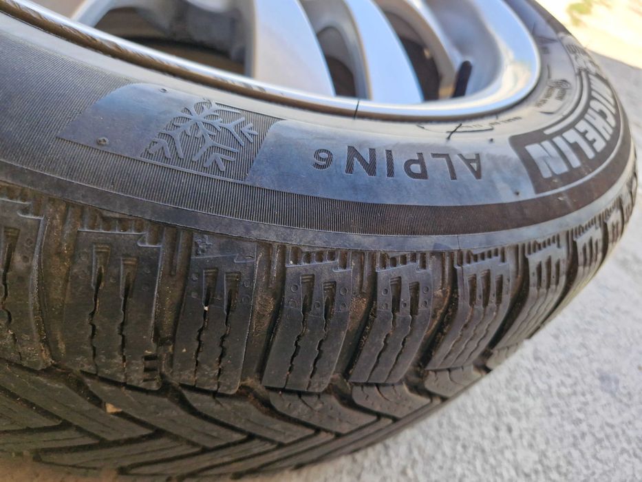 Оригинални джанти BMW 16 цола и зимни гуми Michelin Alpin 6 205/55/16