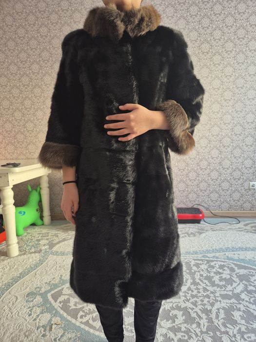 Шуба норковая очень красивая