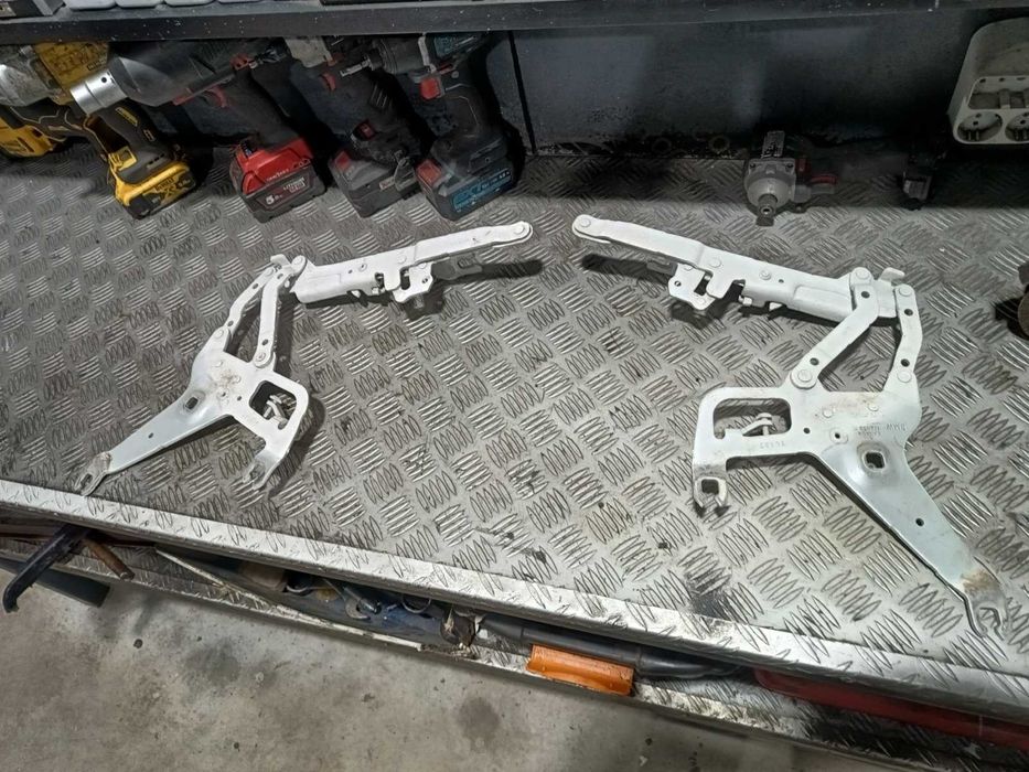 Панти преден капак bmw f15 f16