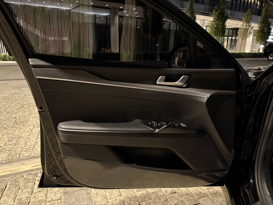 Kia K5 2023 Bez luk