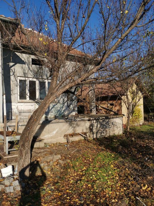 Продава се Къща в с. Гостиля, Област Плевен - 80 кв.м за 77 €/кв.м - Снимка #1