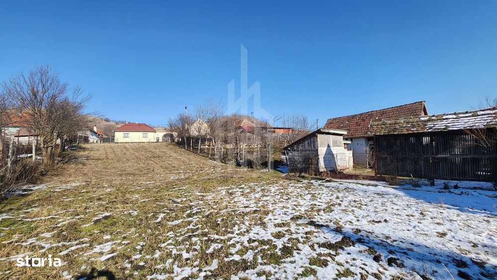 Casă cu două corpuri de clădire și teren generos – sat Boarta, județul