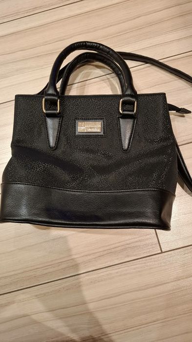 Нова дамска чанта