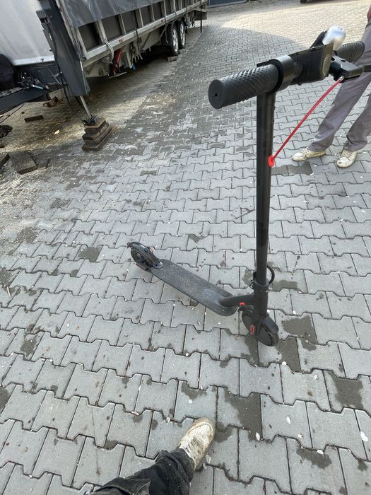 Salut vand trotineta electrica pentru copii