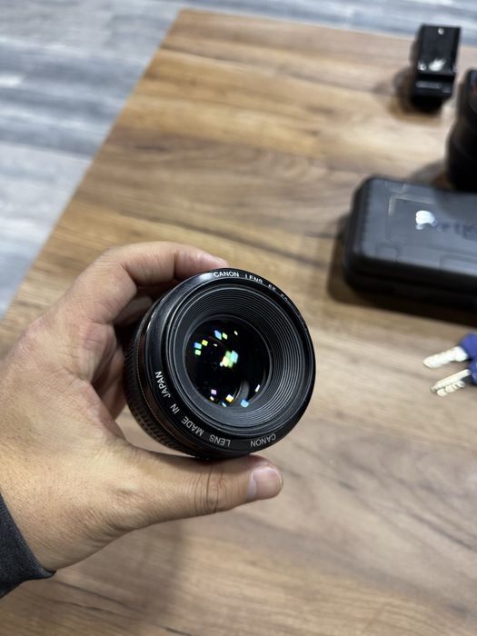 50mm obektiv ultra sonik fokus bari isleydi