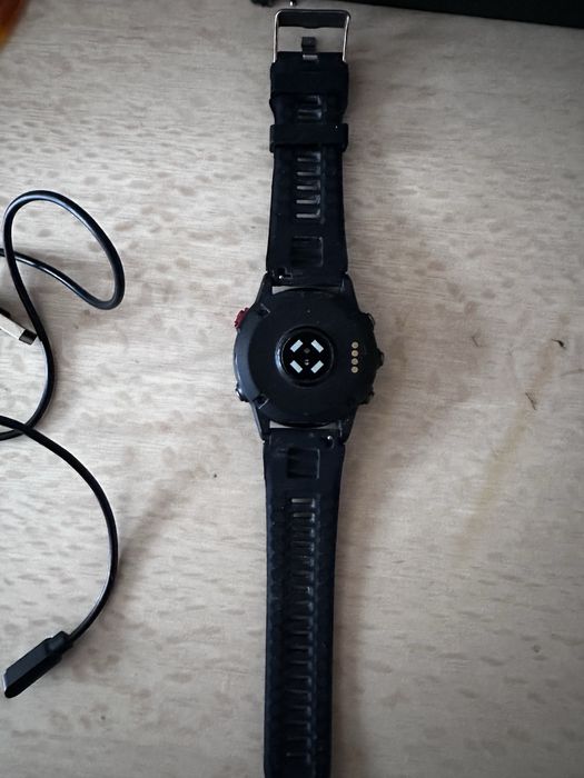 Продаю электронные часы