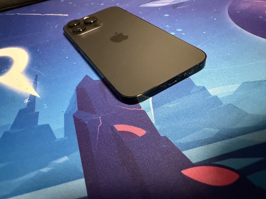 Apple Iphone 14 Pro Max , Pentru recarosare/piese , placa defecta .