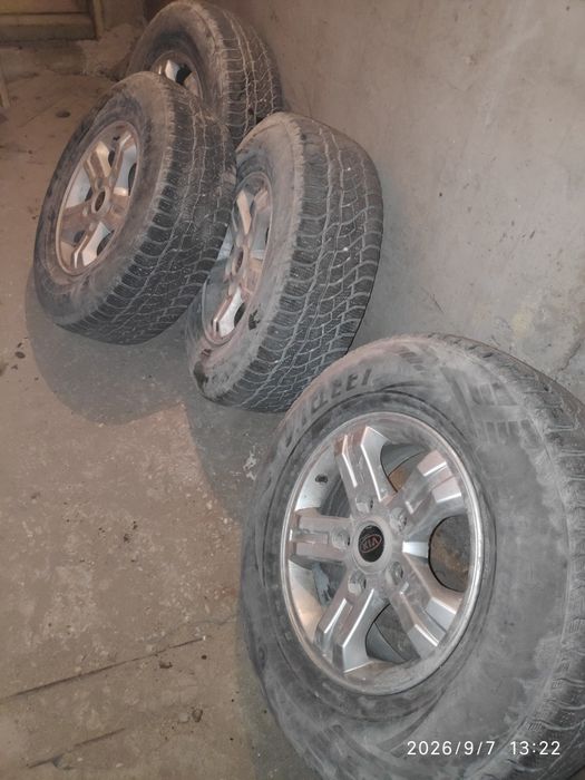 Зимни гуми с джанти за Киа Соренто / Kia Sorento 245/70/16
