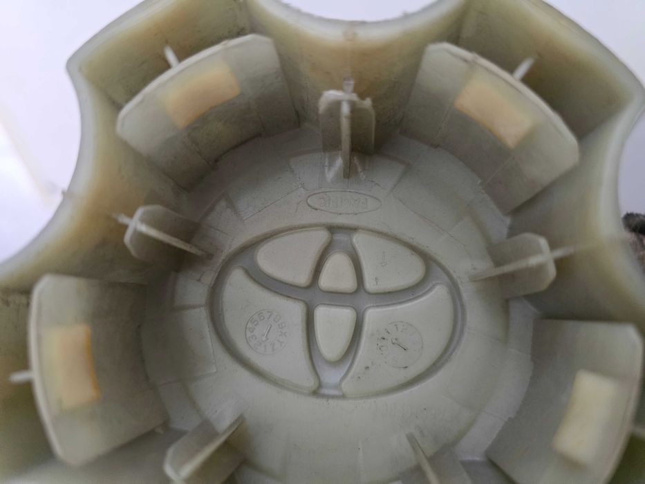 Капачки за железни джанти Тойота