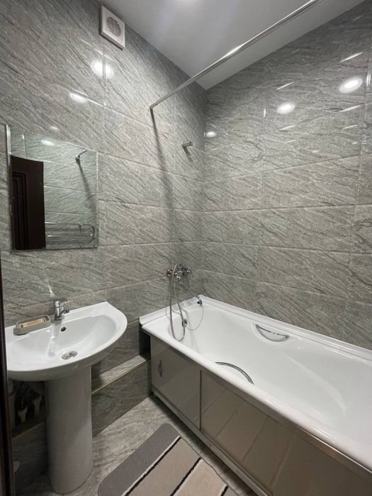 Сдается 2 ком Метро Новза