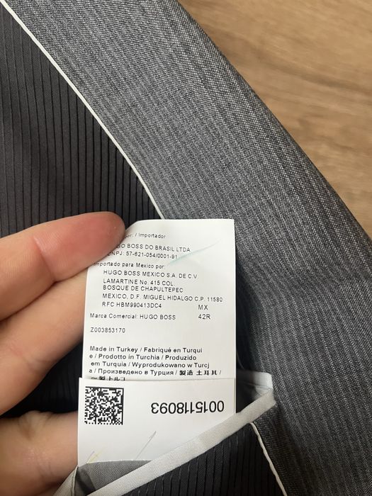 Hugo Boss : сако с размер Л / Оригинал