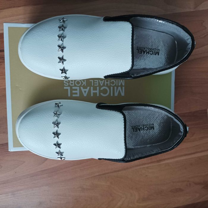 Skechers/ МК/Sorel /NIKE маратонки и мокасини  N32