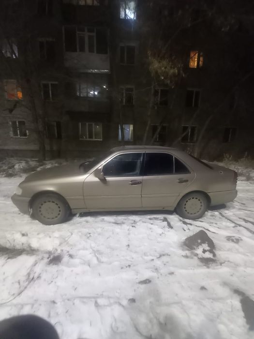 Мерседес с200w202