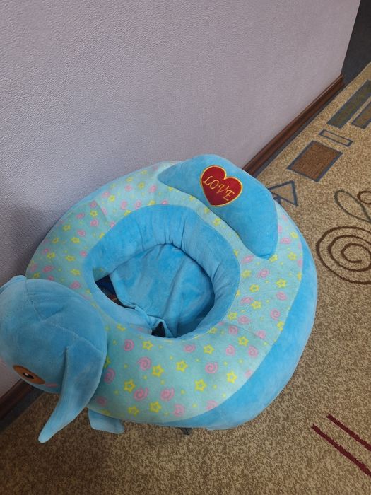 Продам сиденье для малыша.