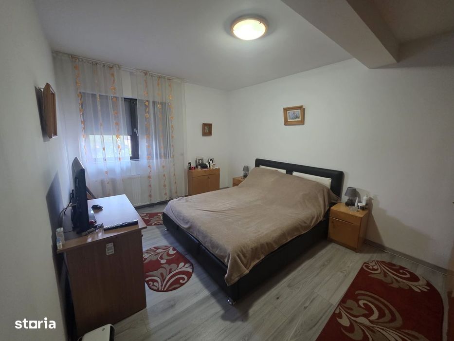 CASĂ TIP DUPLEX în Valea Adâncă reper 5 Drumuri, mobilata si utilata.
