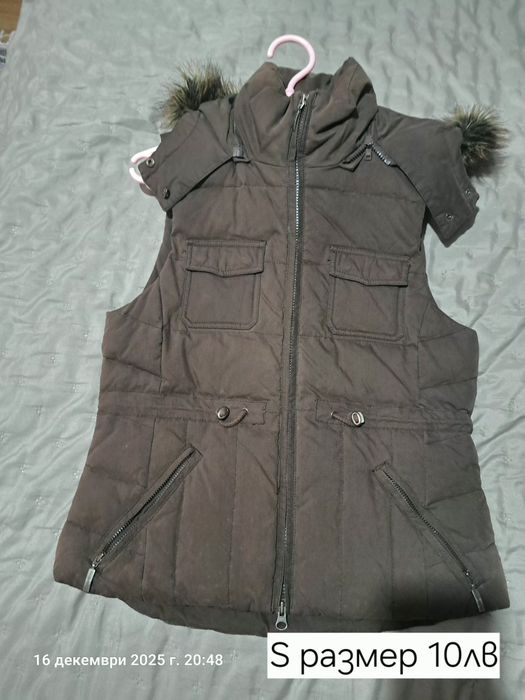 Продавам дамски якета и елеци