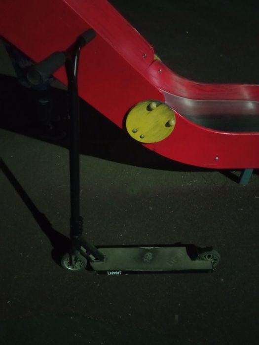 Продаю самокат  Limit