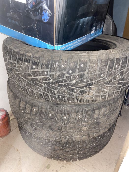 Продам шины R15.