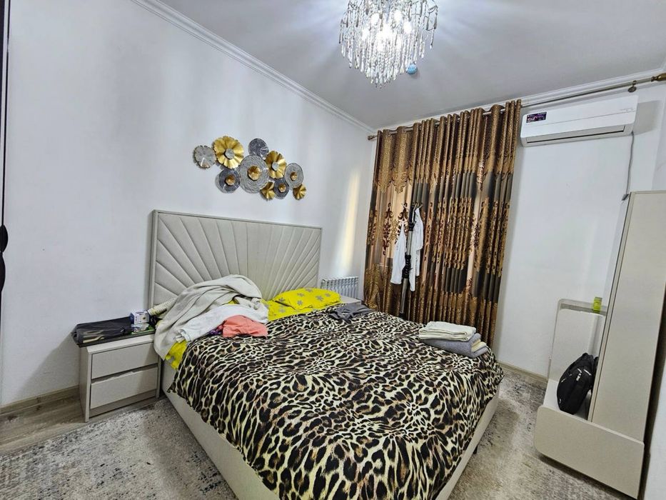 Янги Хаёт туман Янги дархонда 3 хона + террассали квартира сотилади