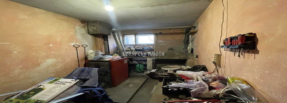 Етаж от къща в с. Първомайци