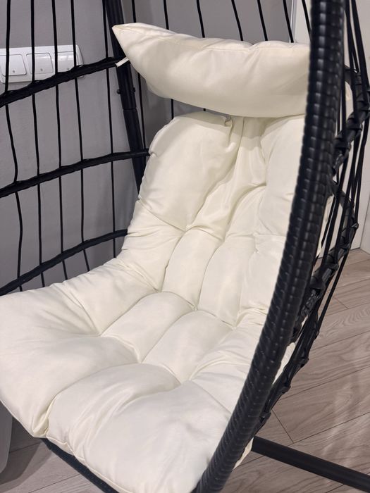 Balansoar suspendat este nou