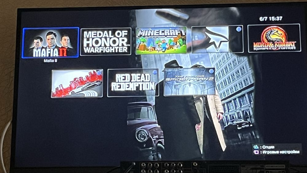 Продам PlayStation 3 Slim