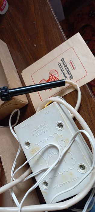 Продаю выжигалка электрическая по дереву два вида вафельницы, ЭКМ 1У