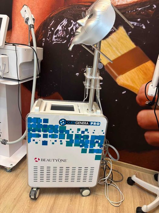 Aparat Facial OXYGENERA PRO | 5 Tehnologii intr-un singur echipament