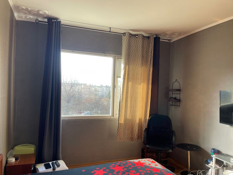 Продава се Тристаен апартамент в Пловдив, Тракия - 65 кв.м за 1400 €/кв.м - Снимка #2