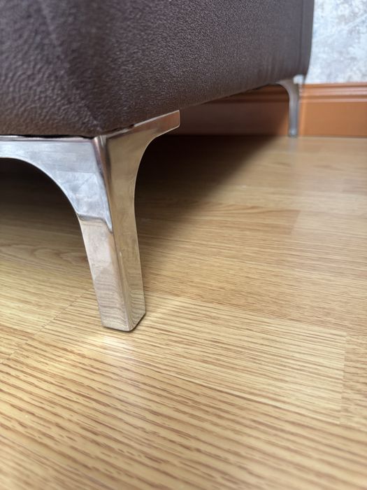 Диван маленький в отличном состоянии