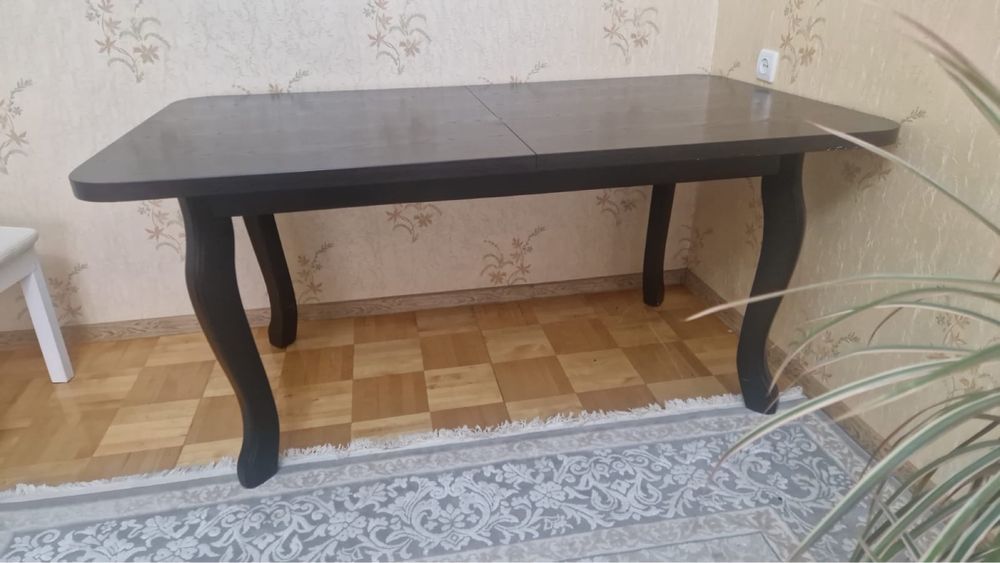 Стол в хорошем состояний 2,5*0,9м