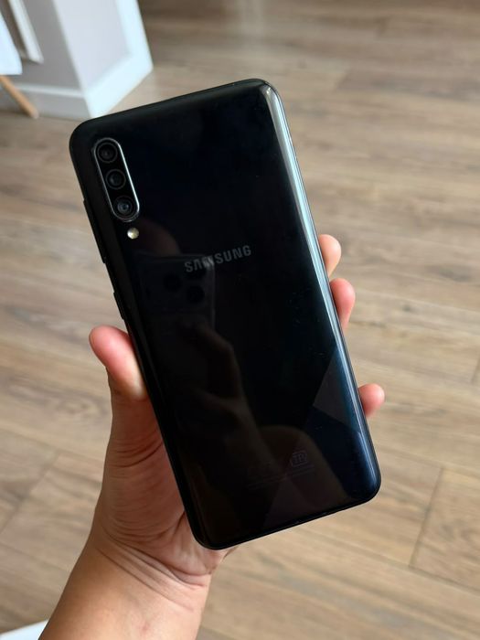Продам Samsung А30s
