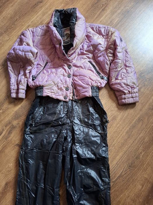 Дамски ски екип.