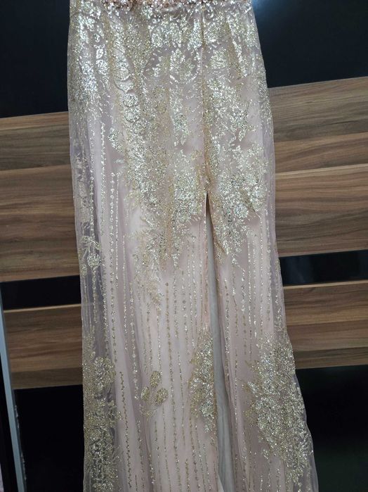 Абитуренска Страхотна рокля в розово злато