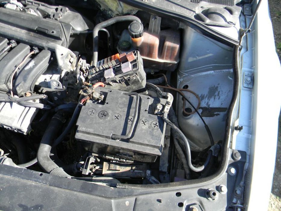Dezmembrari  Renault LAGUNA 2  2001  > 2007 1.8 16V (BG0B, BG0M) Benz