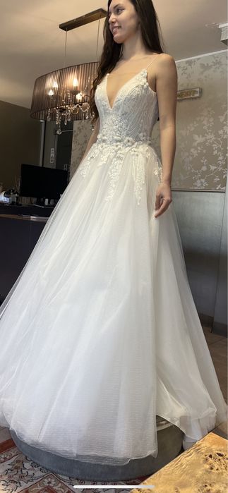 Сватбена рокля на Atelier Sposa мината през химическо