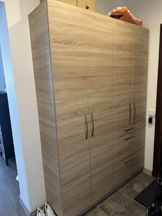 Продам шкаф