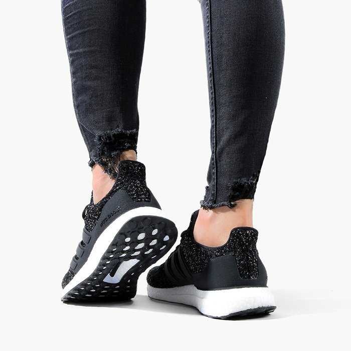 Оригинални маратонки * ADIDAS ULTRABOOST DNA * EU 36 2/3